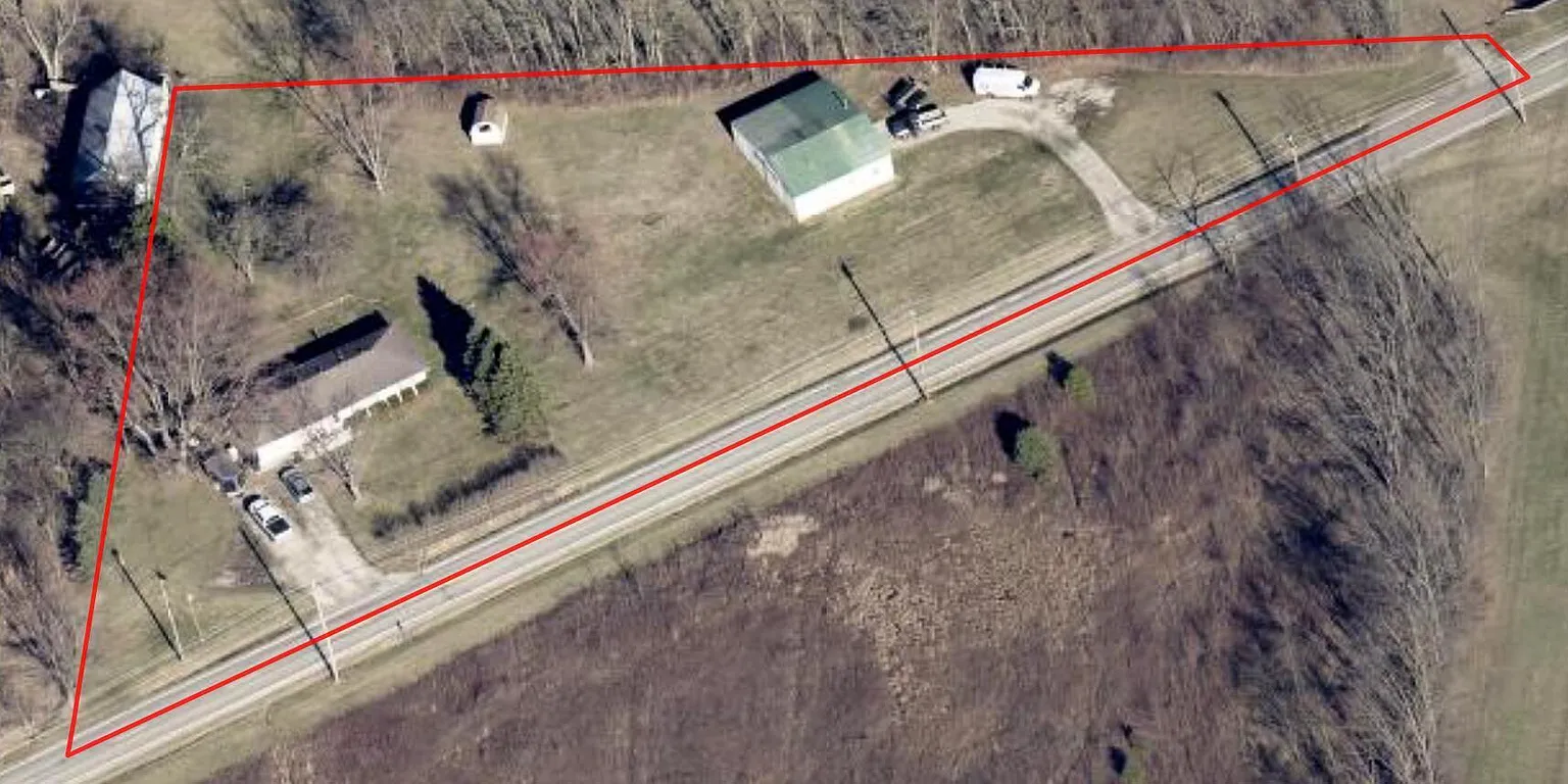 8040 Schleppi Rd photo 1