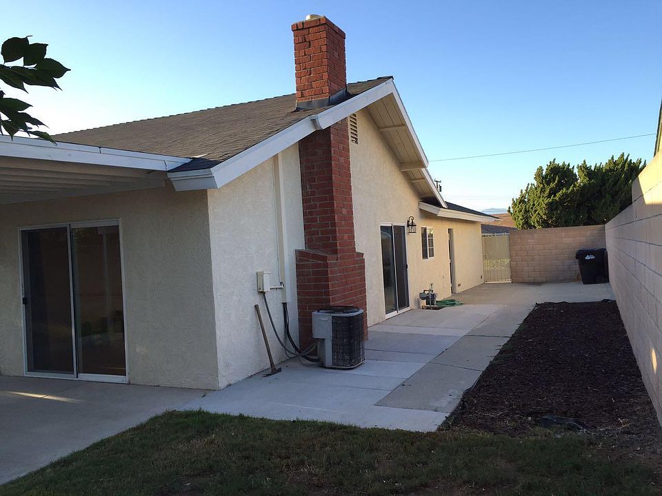 2nd image of 19352 Fadden St