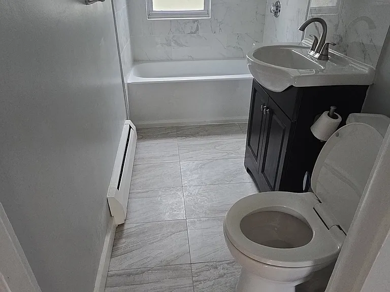 592 River St #2 — Photo 8