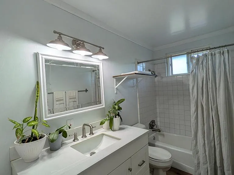 414 Vallerio Ave — Photo 8