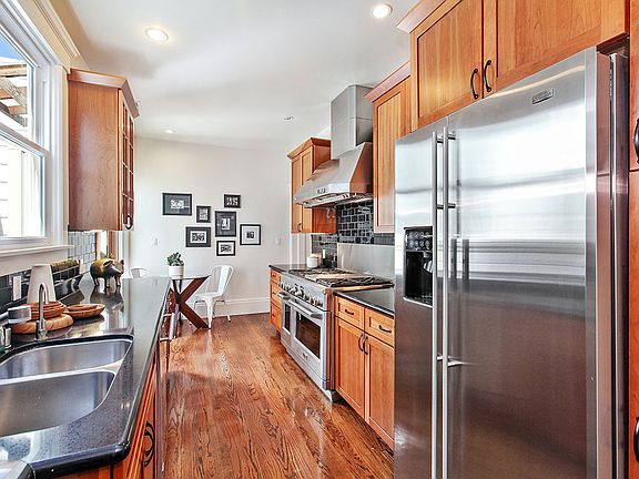 3rd image of 5224 California St