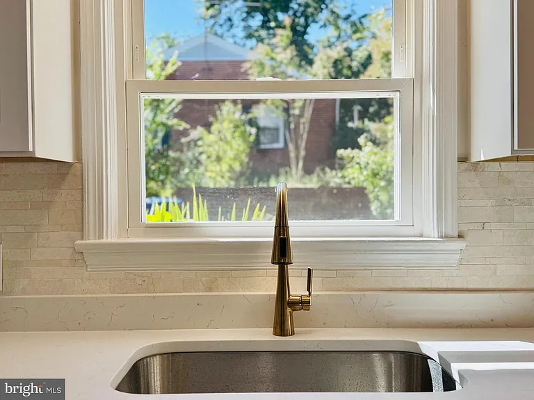 311 Villa Ave — Photo 8