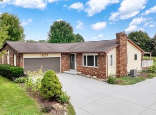 1829 N Sandstone Rd, Jackson, MI 49201