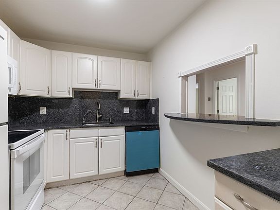 5th image of 17 Weld St APT 11