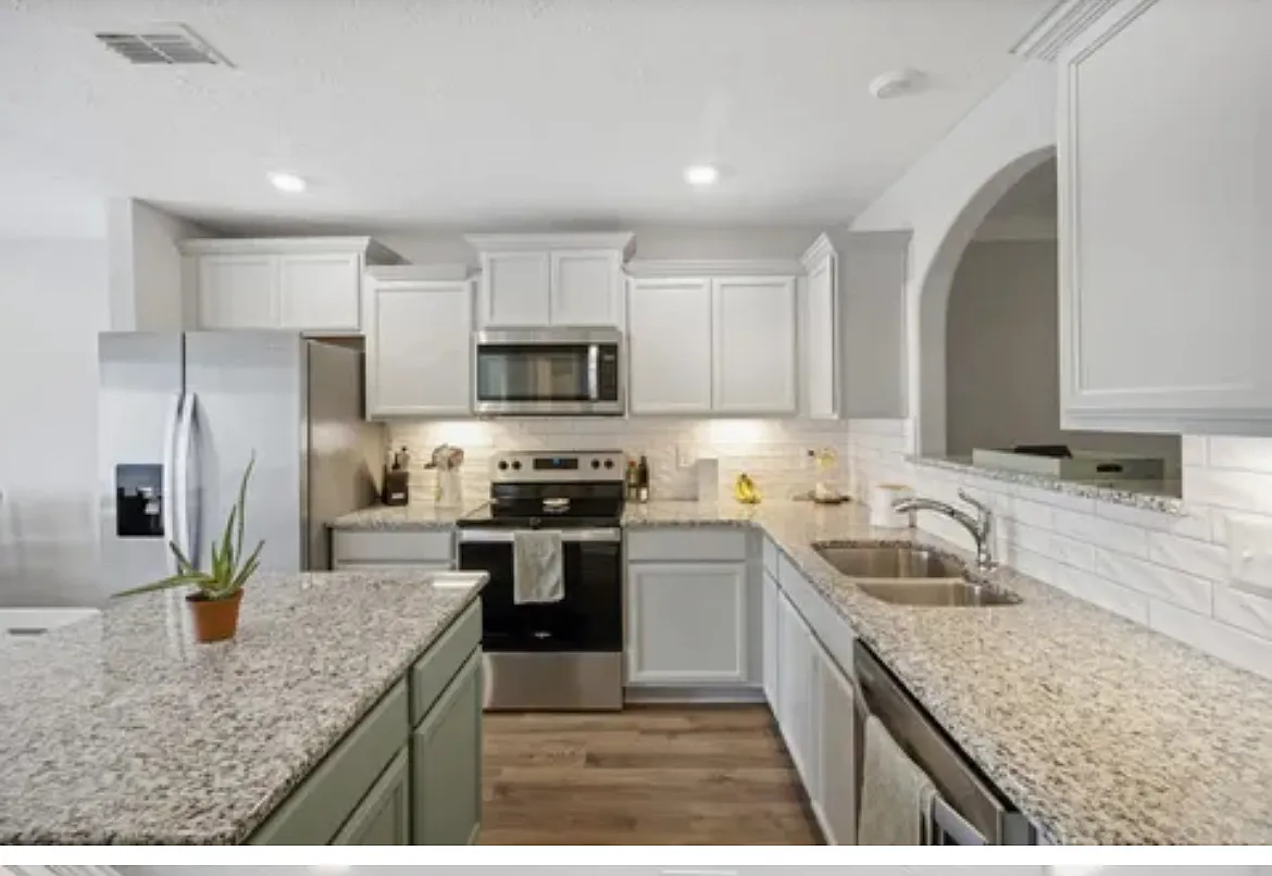 3 bed, 1848 sqft, $1,895 — Photo 2
