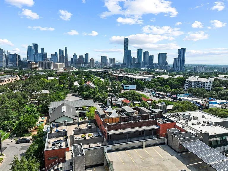 1401 Eva St #402 — Photo 4