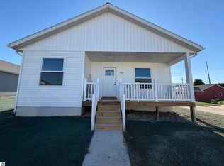 750 Ashland Dr, Traverse City, MI 49696