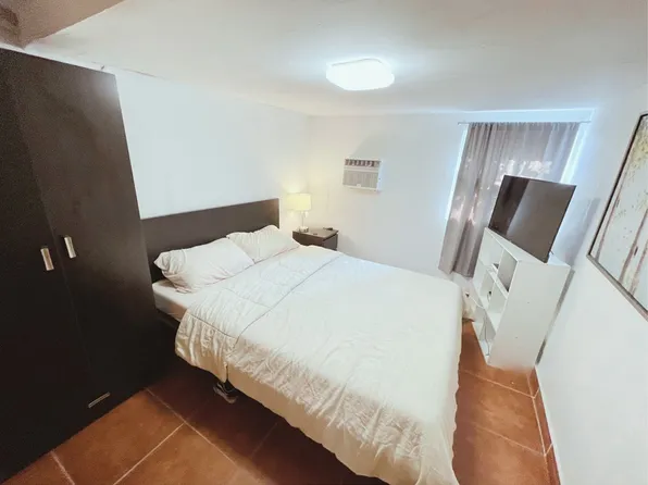 2800 NE 203rd St APT 2, Aventura, FL 33180