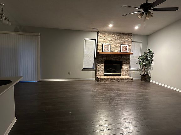 5th image of 8555 Brookhill Ct