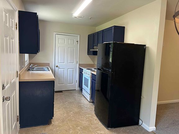 4th image of 2320 Goldmine Rd
