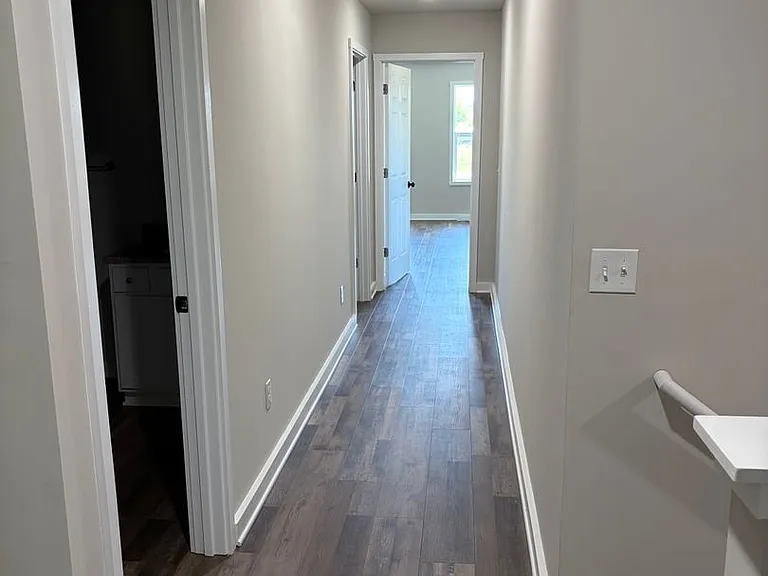 1324 S Main St — Photo 9