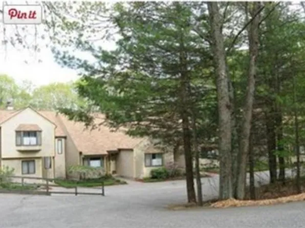 34 Bentwood Dr, Sturbridge, MA 01566