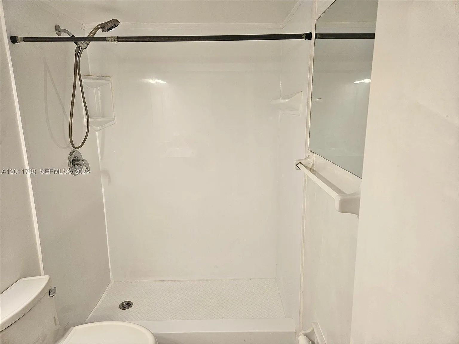 Village Square Condo — Photo 4