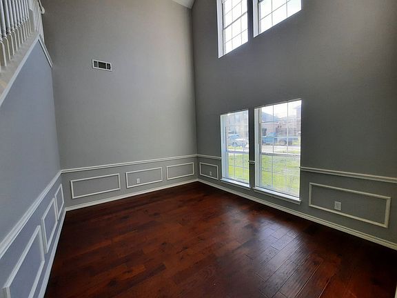 3rd image of 517 Copeland Dr