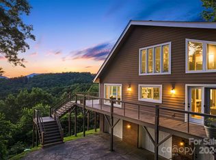 140 Camby Dr, Fairview, NC 28730