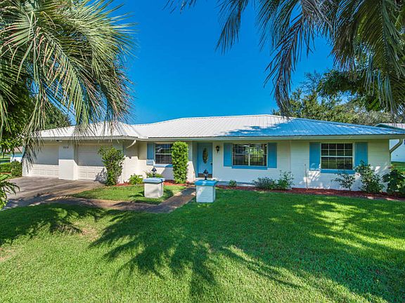 5th image of 902 Alcala Dr
