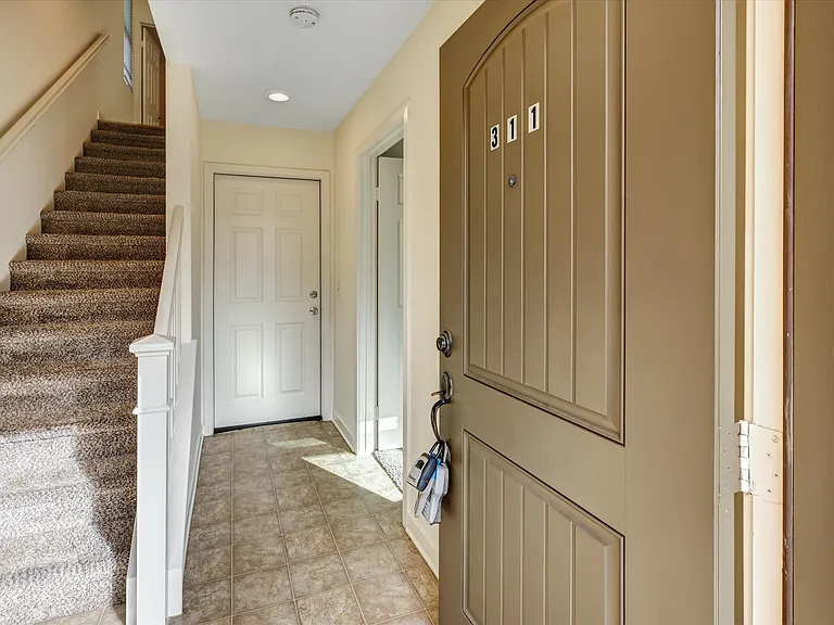 311 Mission Terrace Ave #311 — Photo 3