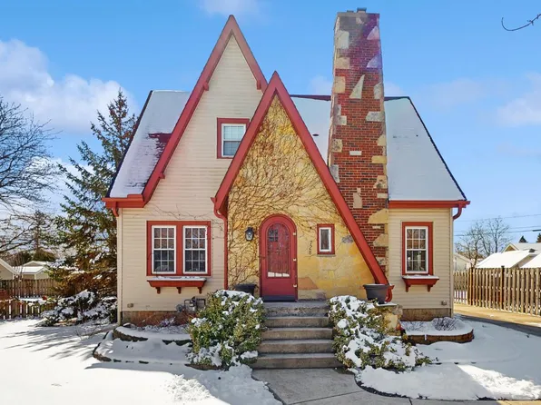 728 Milwaukee STREET, Lake Geneva, WI 53147