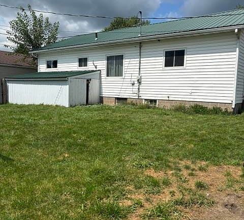 4th image of 1455 4th St