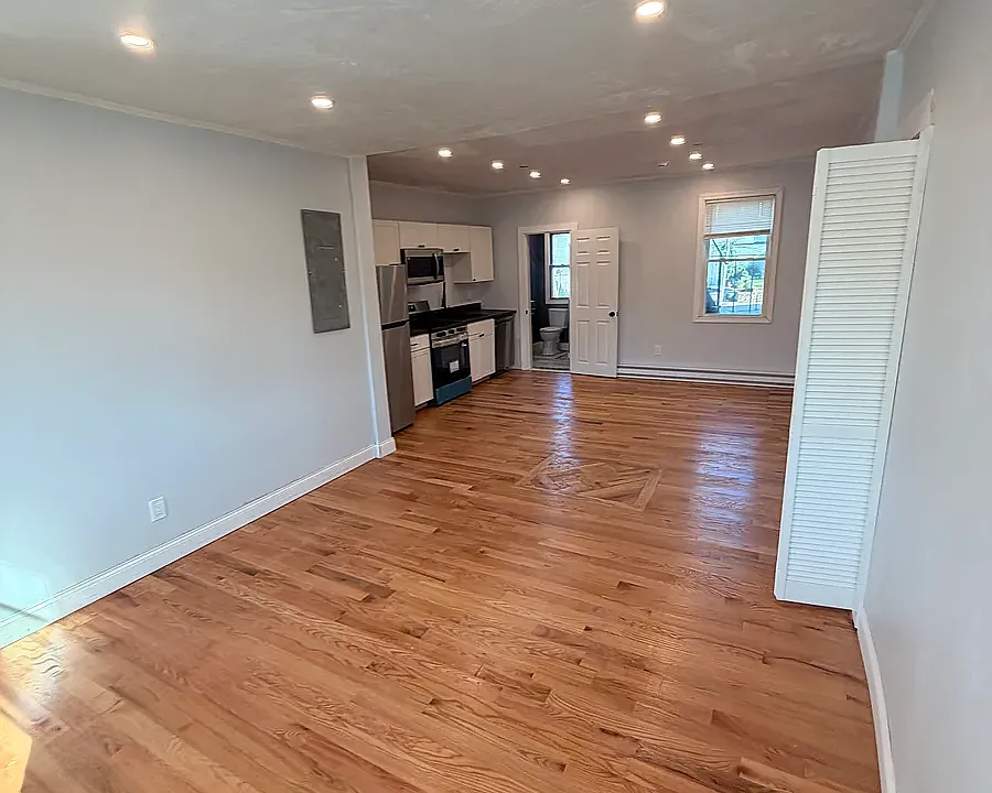 6 Clemence St #2B