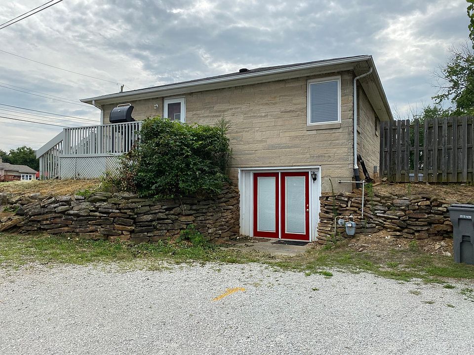 2nd image of 231 E State Ct #45-46