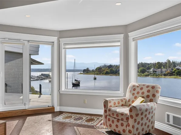 1807 Beaufort Ave #118, Comox, BC V9M 1R9