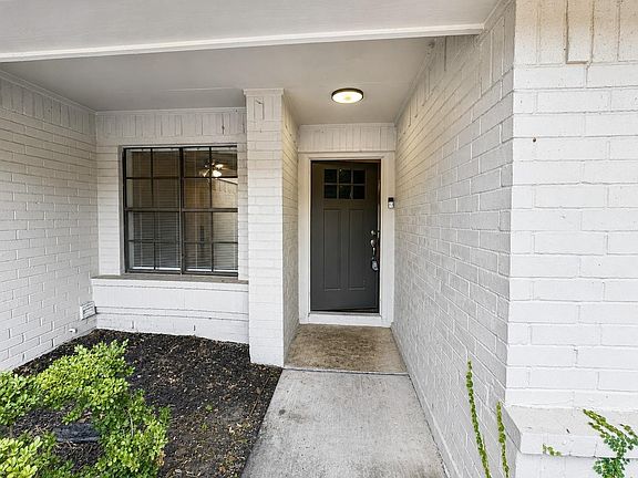 2nd image of 12039 Canterhurst Way