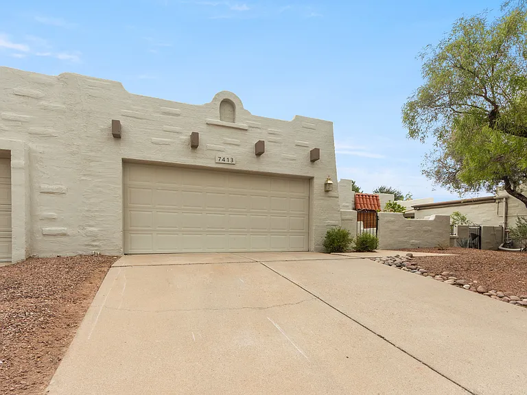 7413 E Wandering Rd — Photo 8