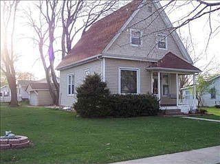 3rd image of 707 Benton St