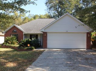 114 Willow Brook Dr, Lufkin, TX 75901