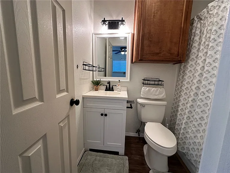 1213 Montreal Dr — Photo 26