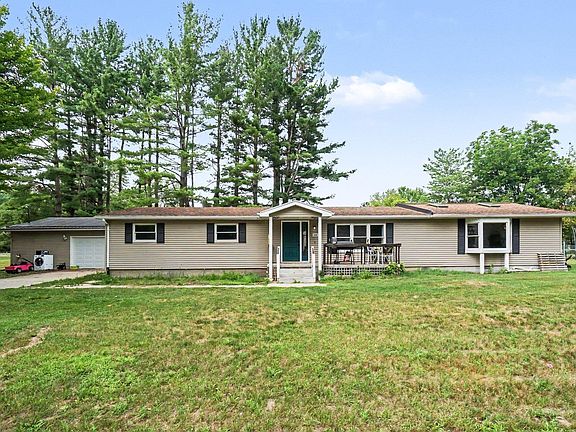 2nd image of 3989 S Foster Rd