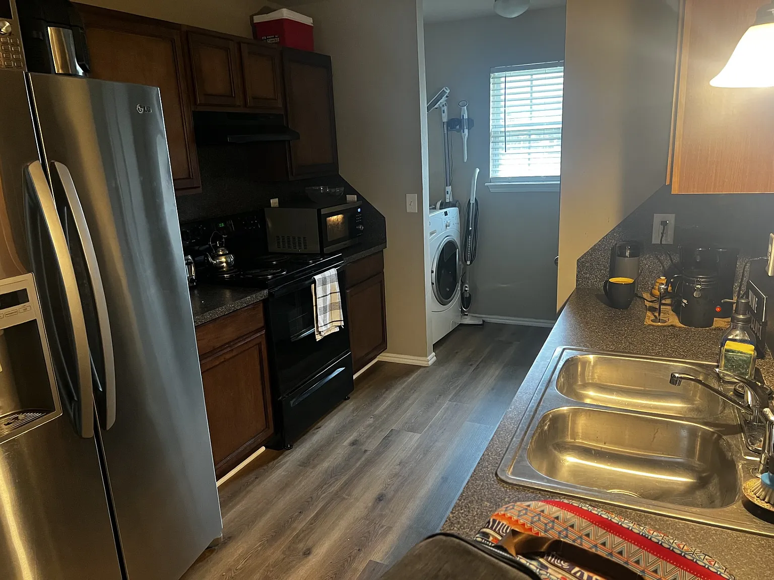 3 bed, 1218 sqft, $1,600 — Photo 3