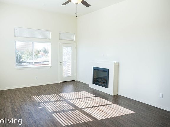 5th image of 1901 Broadway St APT 111