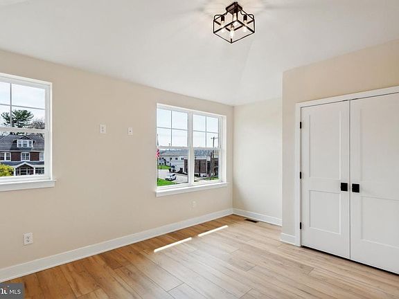 2nd image of 1236 Butler Pike Unit 2