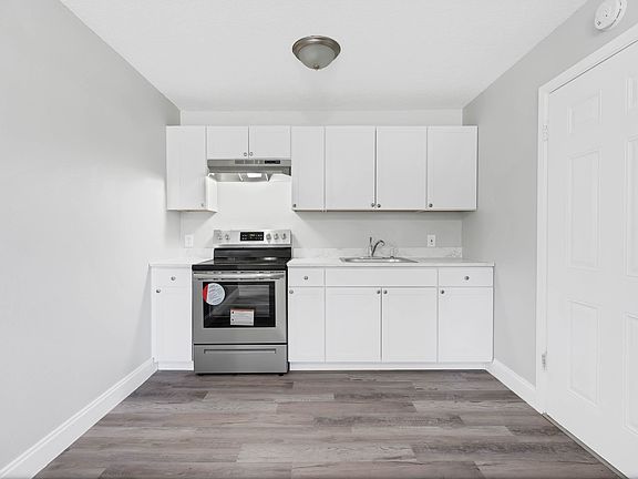 2nd image of 208 W Badger Ave
