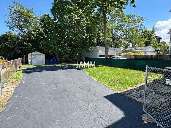 4th image of 1595 Orchard Grove Ave #A