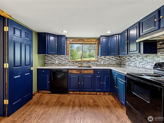 5th image of 7288 Carlson Road