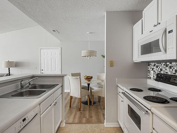 5th image of 2011 N Highway 17 Unit 1800Q