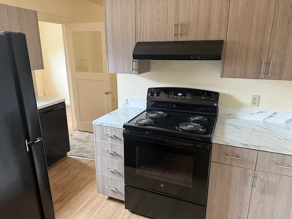 2368 Roosevelt Blvd #2368