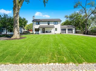 6125 Stonewall Ave, Downers Grove, IL