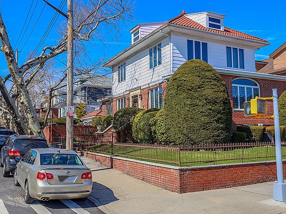 2nd image of 8120 12th Ave
