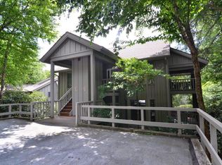 213 Chestnut Cv, Highlands, NC 28741