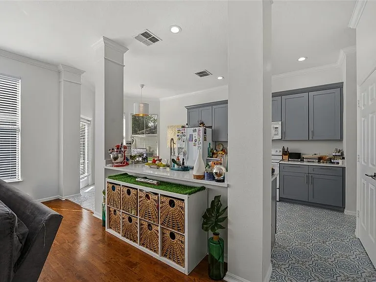 181 Longview Ave — Photo 10