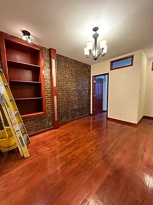 Rented by Batra Group Inc | media 3