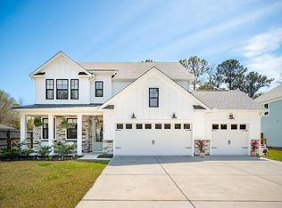 523 Coaxum Rd, Mount Pleasant, SC 29464