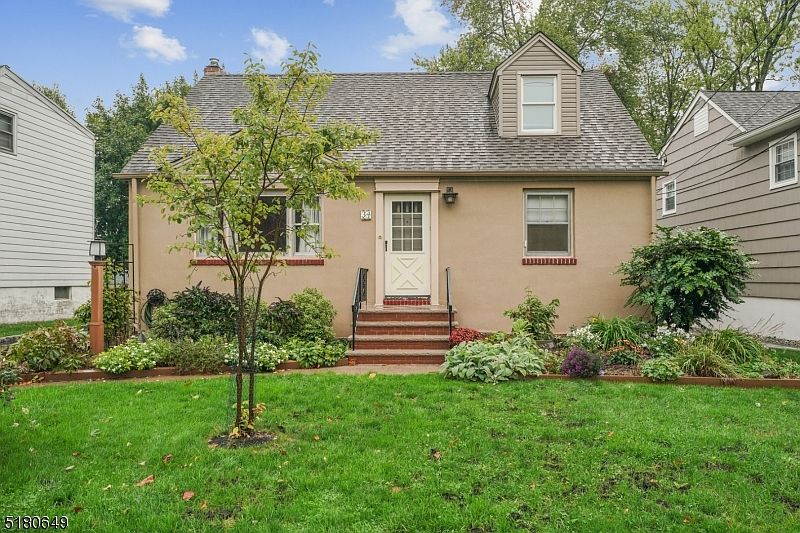 1st image of 34 Johnson Ave