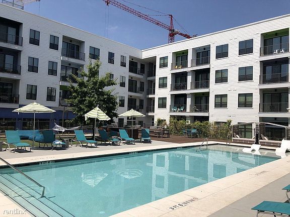 4th image of 500 San Marcos St