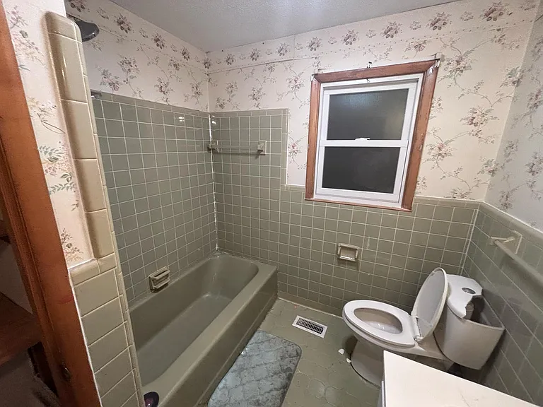 17935 Parker Rd — Photo 7