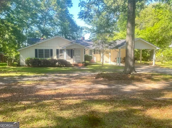 125 W Lakeview Dr NE, Milledgeville, GA 31061
